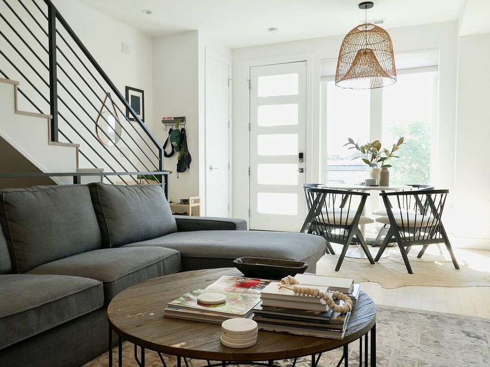 beautiful open concept living room and natural light with big windows