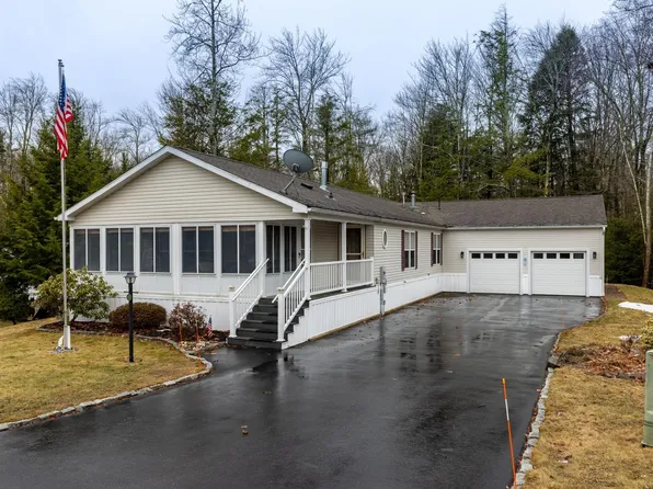 44 Blair Drive, Rochester, NH 03868