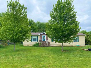 1302 Oak St, Yankton, SD 57078