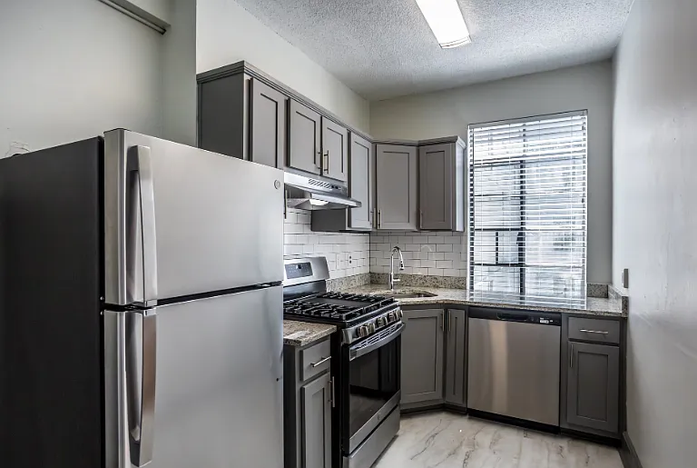 Kimbrough Tower Apartments — Photo 8
