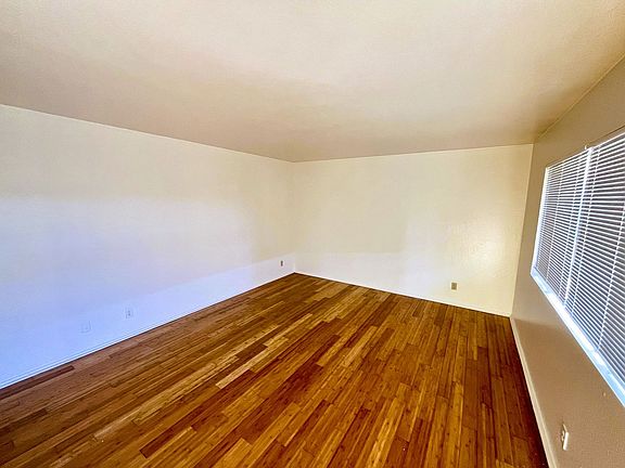 2nd image of 3778 39th Ave APT 9
