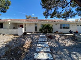 611 E Fairway Rd, Henderson, NV 89015