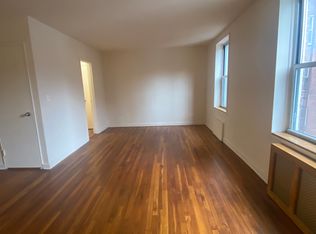14308 Roosevelt Ave APT 210, Flushing, NY 11354