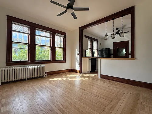150 Green St Photo 1