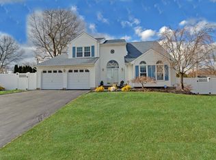 426 Arthur Ct, Brick, NJ 08724