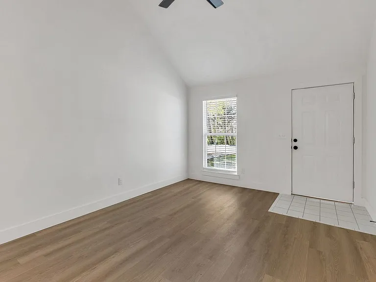 7202-7222 Melrose Pl #7204 — Photo 43