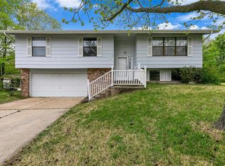 14 Novella Dr, Saint Peters, MO
