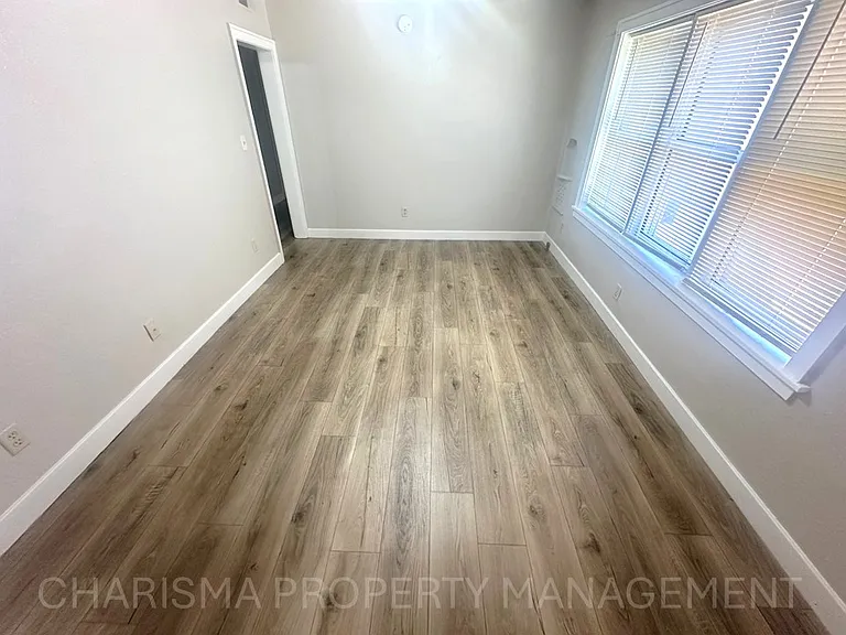 GEPC Properties Plex — Photo 19