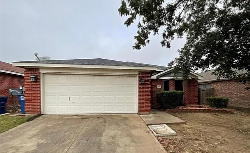 1035 Port Sullivan Dr Photo 1