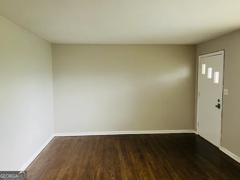 217 W Central Ave #B — Photo 5