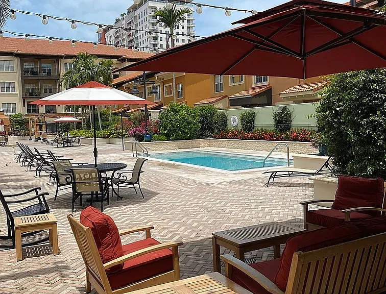 Swimming pool