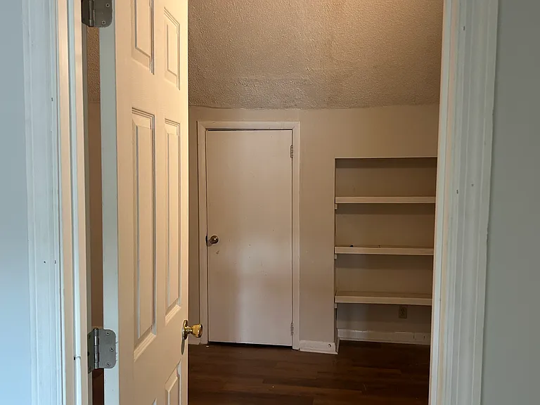 407 Glade Ct — Photo 12