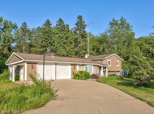 7051 Barkley Rd, Vassar, MI 48768