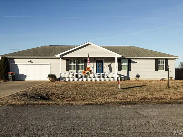 105 Tupelo St, Advance, MO 63730