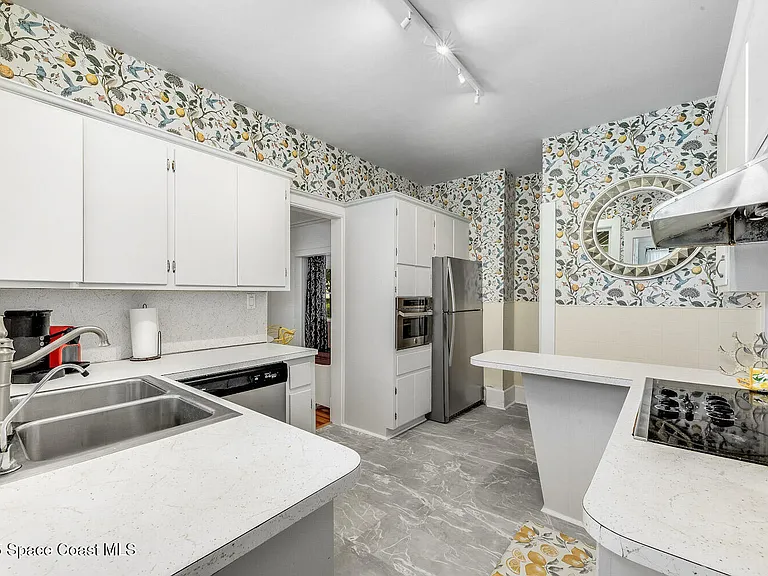 1296 Highland Ave — Photo 18