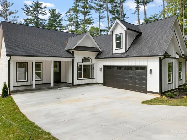 58 Reta Rd, Fairview, NC 28730