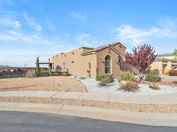 4th image of 3661 Palomar Ct