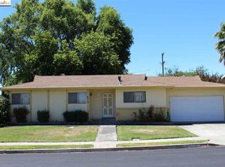 8310 Vomac Rd, Dublin, CA 94568