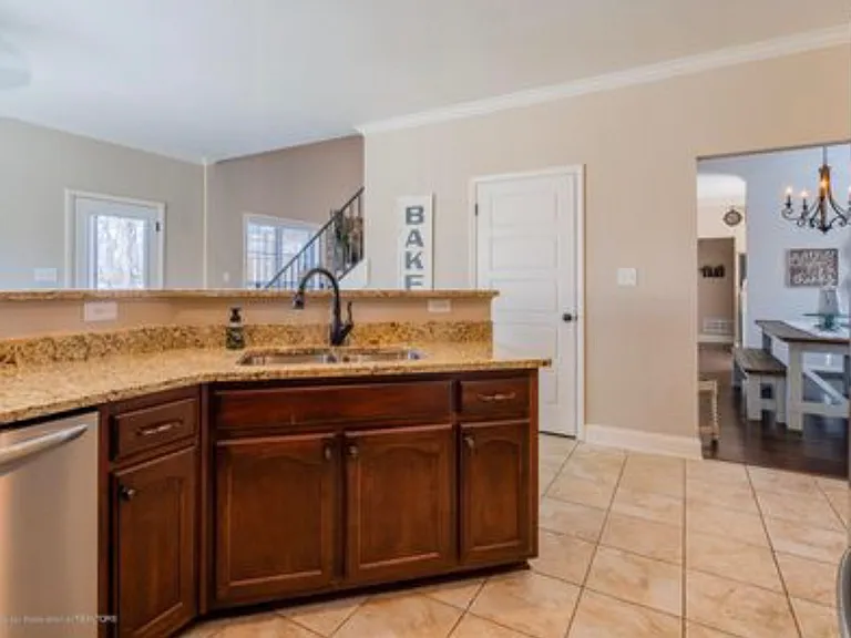 2321 Mason Dr N — Photo 16