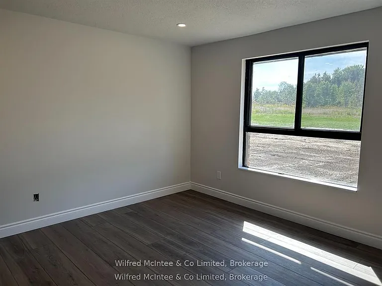 380 1st Ave N #5 — Photo 11