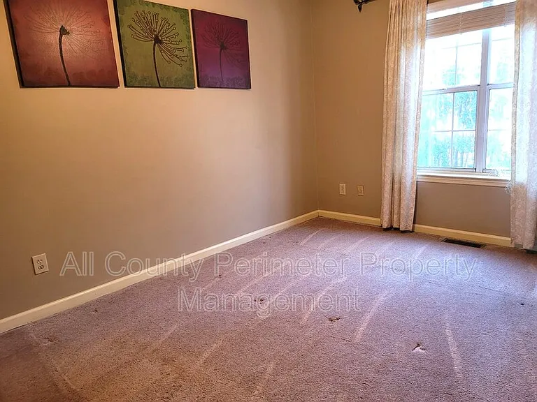 3758 Meadow Creek Dr — Photo 8