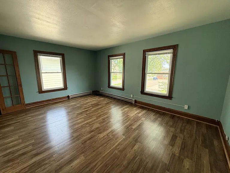 1605 John Ave #4 — Photo 2