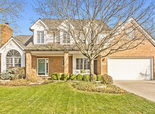 1050 Jessica Dr, Wauconda, IL