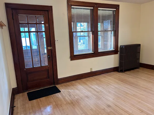 223 W Hewitt Ave, Marquette, MI 49855