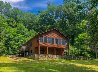 559 Quaker Hill Rd, Pawling, NY 12564