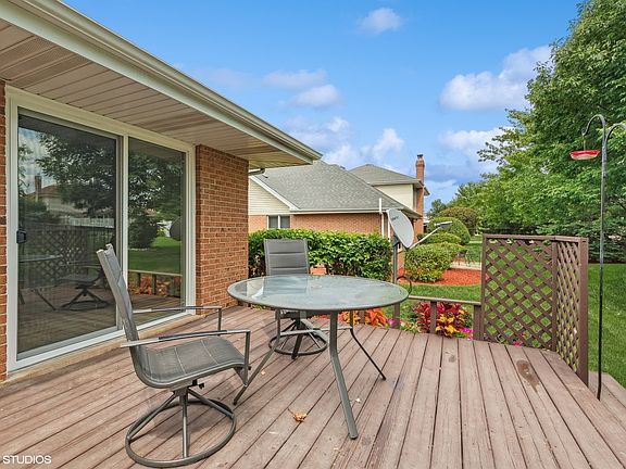 5th image of 7661 Thistlewood Ln