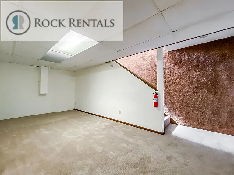 506 W 36th Ave #A — Photo 11