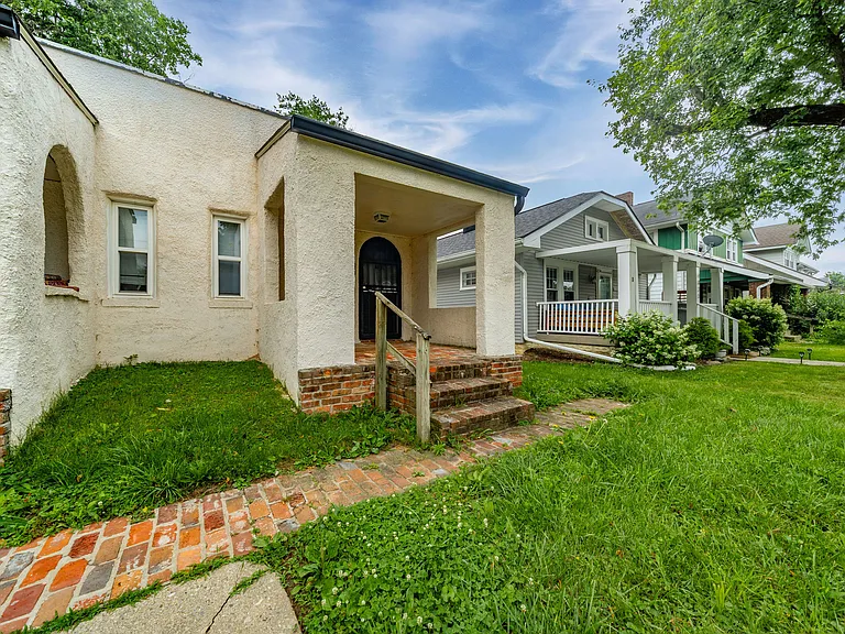 4031 Boulevard Pl — Photo 4