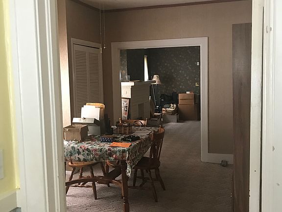 5th image of 1030 Sylvia St