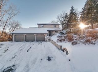 215 Norman Ridge Dr, Bloomington, MN 55437