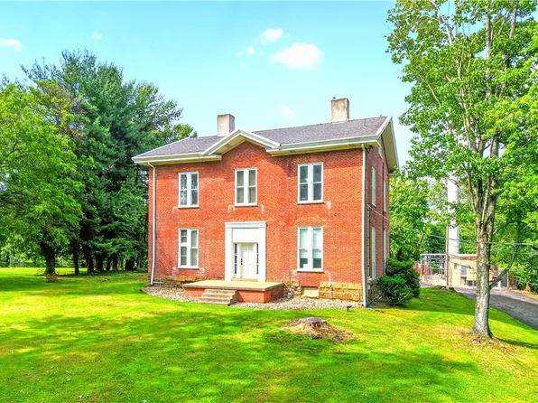 210 Tollgate Hill Rd, Greensburg, PA 15601