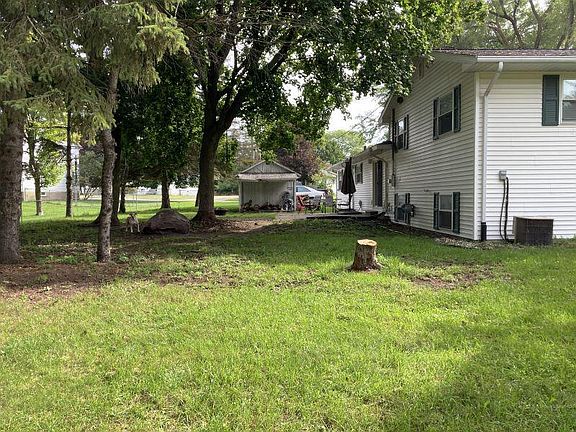 4th image of 225 Weitzel Dr