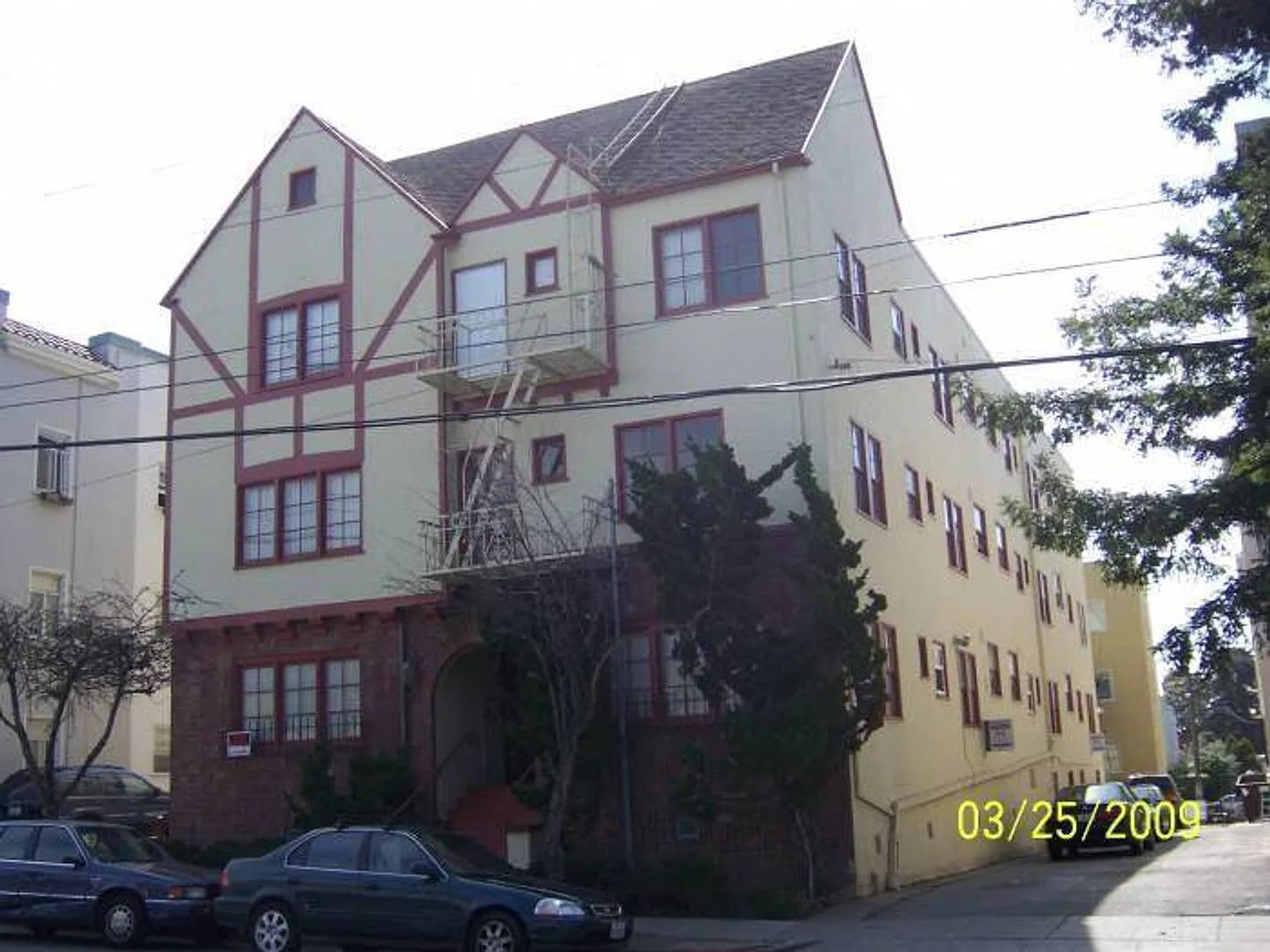 2br - 650ft2 - Sunny Apartment, Close To Everywhere! Near By Bart & Cal — Photo 2