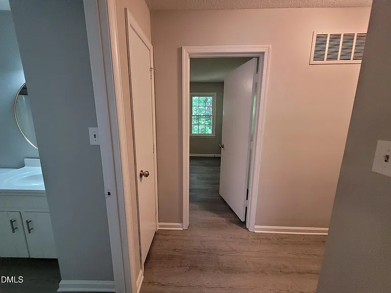 920 Jason Ct — Photo 19