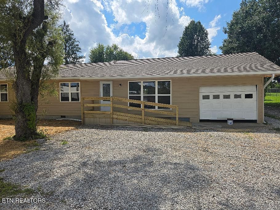 1st image of 131 Duncan Ln