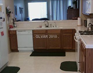 5th image of 2516 Bahama Point Ave