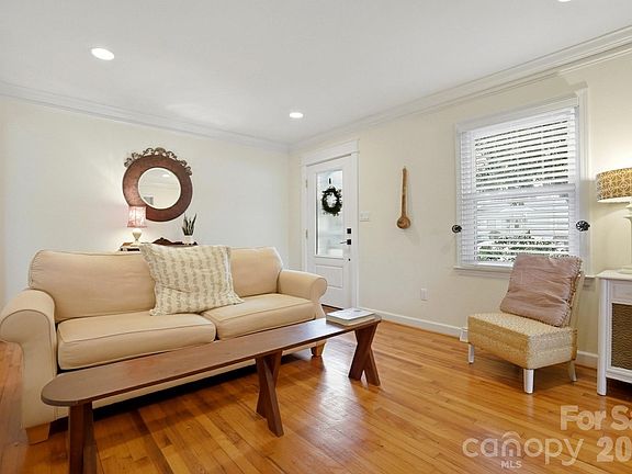 4th image of 205 Faile St