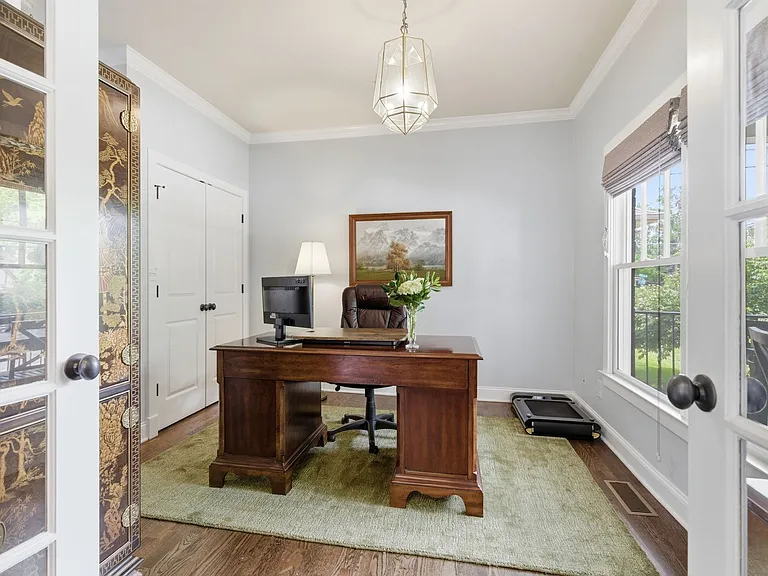 2500C W Linden Ave — Photo 11