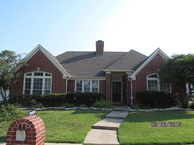 1st image of 725 Eringlen Ln