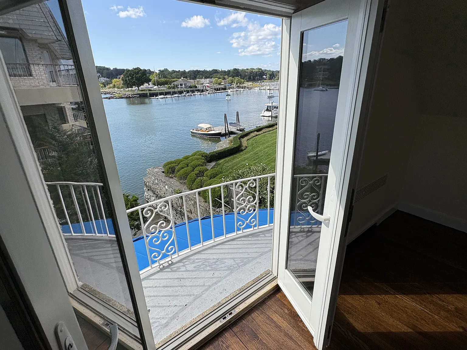 700 Steamboat Road - 2W — Photo 2
