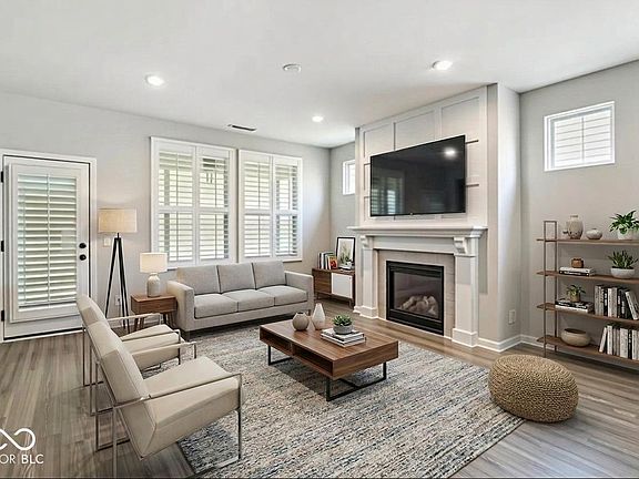 2nd image of 1470 Hideaway Cir