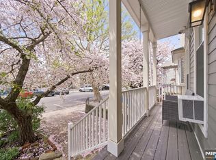 22 Laidlaw Ave, Jersey City, NJ 07306