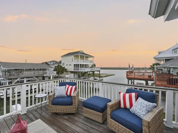 16635 Jamaica Cove Rd, Jamaica Beach, TX 77554