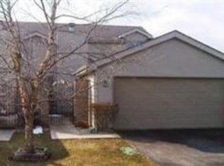 9513 Crown Commons Dr, Crown Point, IN 46307
