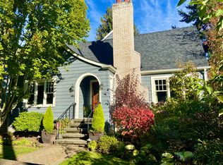 6032 33rd Ave NE, Seattle, WA 98115