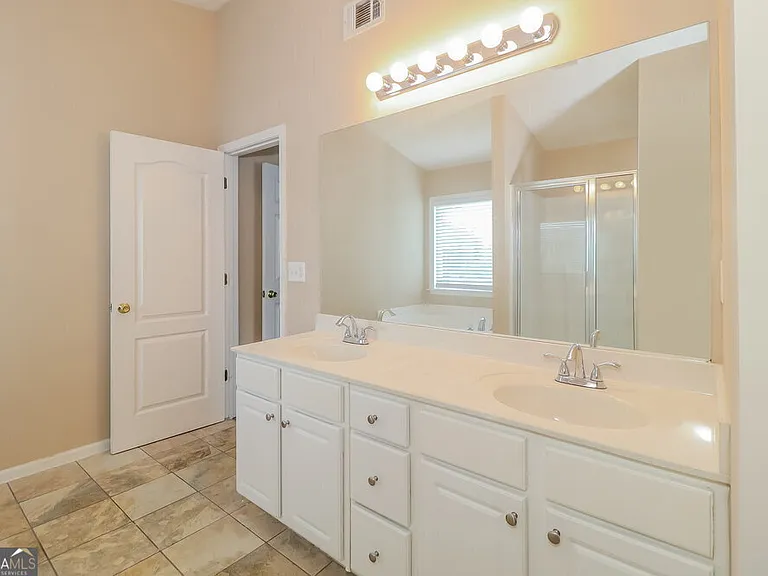 5080 Fieldstone View Cir — Photo 14